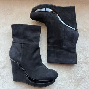 Via Spiga Black Suede Platform Wedge Ankle Boots Women 6M Edgy Contemporary Chic